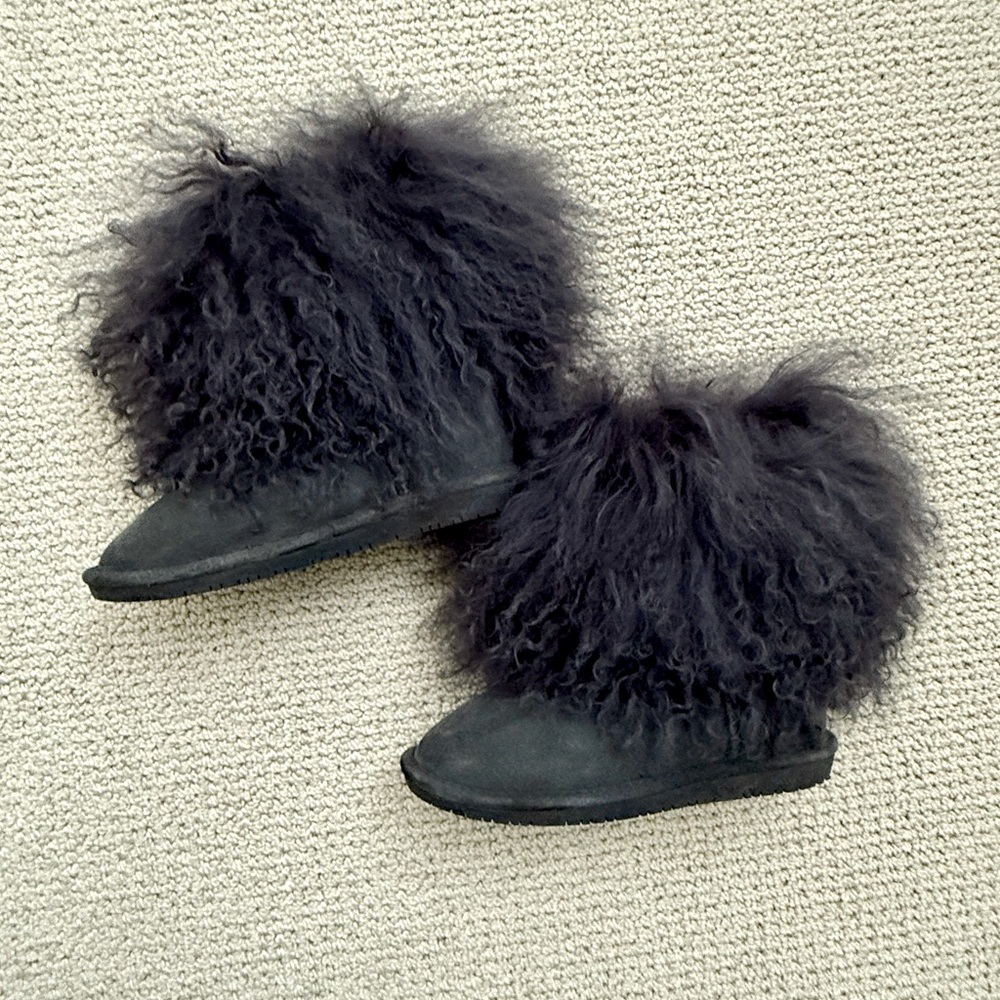 BeaPaw Boo Youth Mongolian Fur Boots - Size 2
